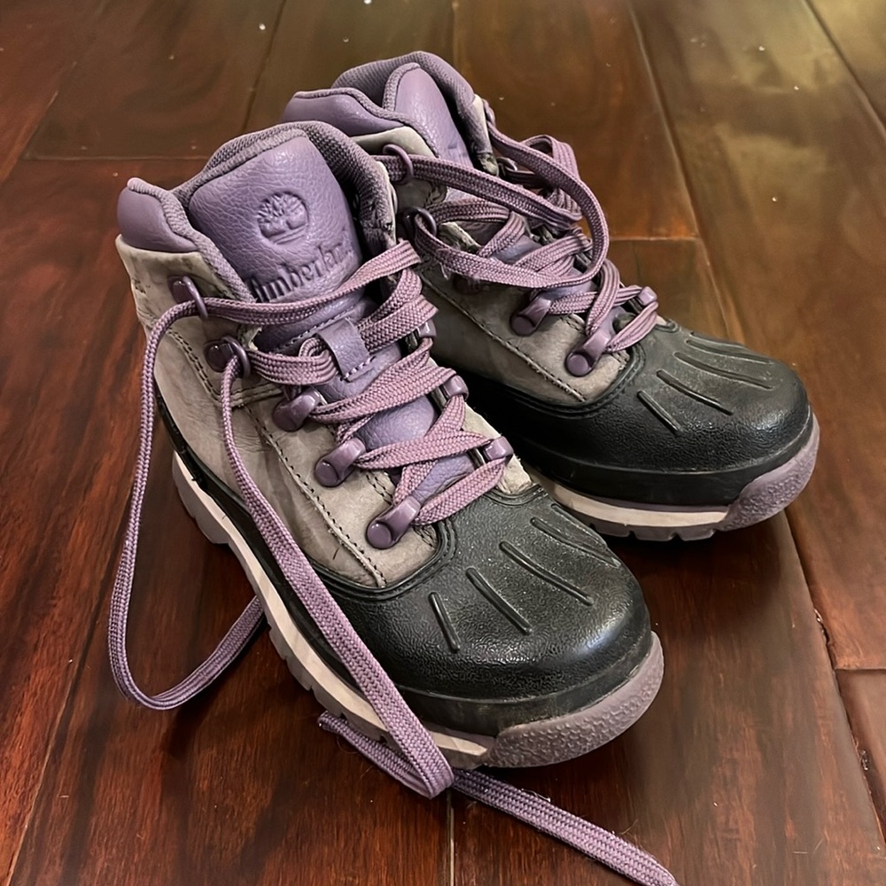 Timberland girls water repellant hiking boots size 1